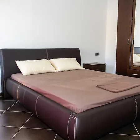 Apartment Nectar Himare